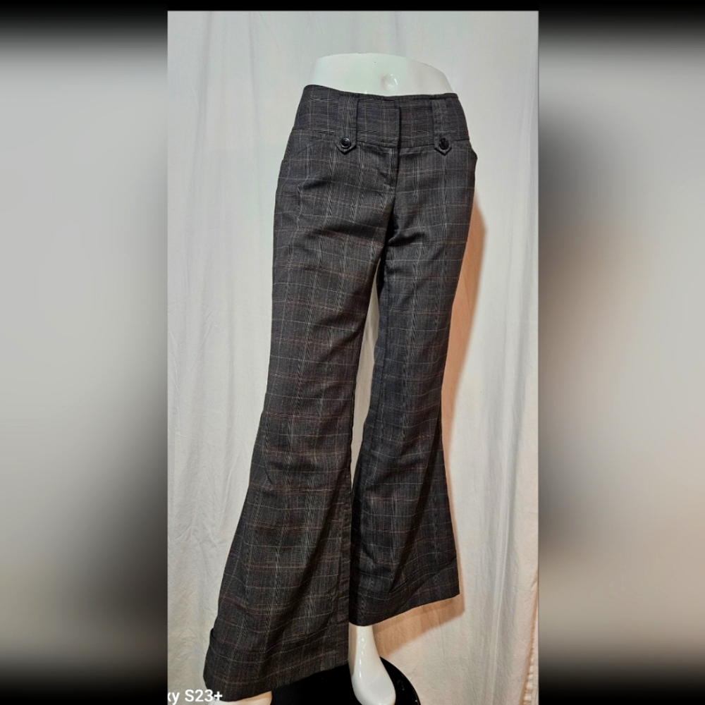 Junior's 5 Sexy Low Rise Flare Dress Pants